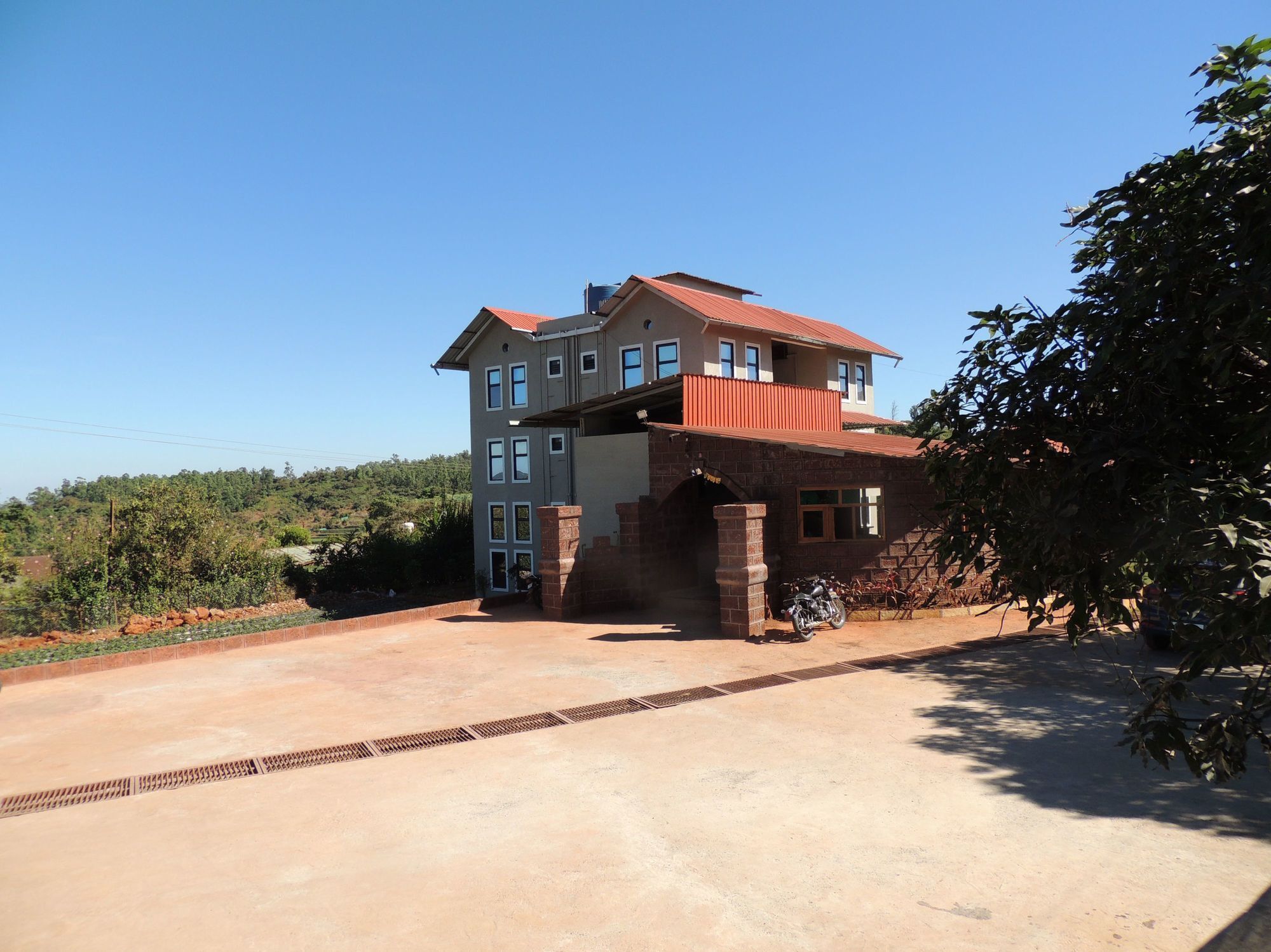 Oyo 11898 Hotel Vhyomaan Mahabaleshwar Exterior photo